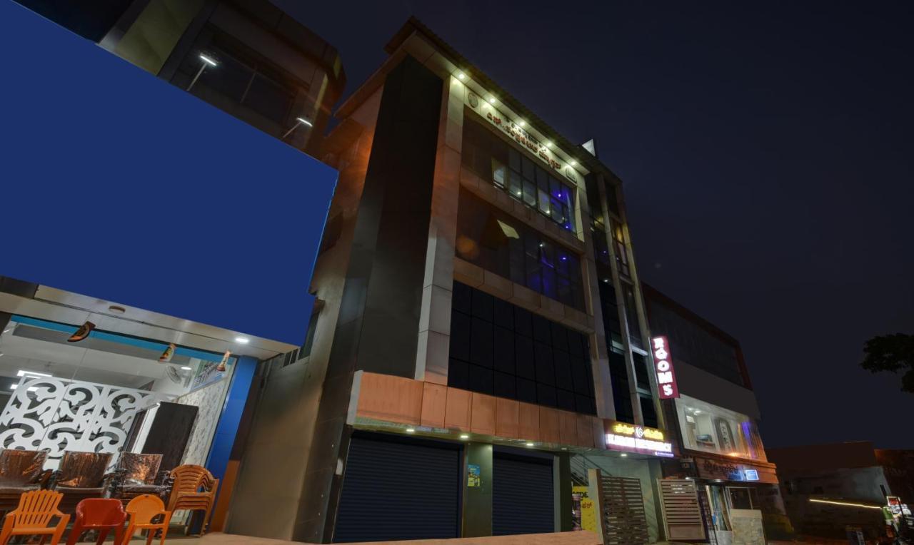Treebo Trend Karan Residency Ξενοδοχείο Mysore Εξωτερικό φωτογραφία